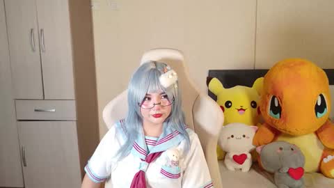 Naree online show from November 2025 01:39:02 PM