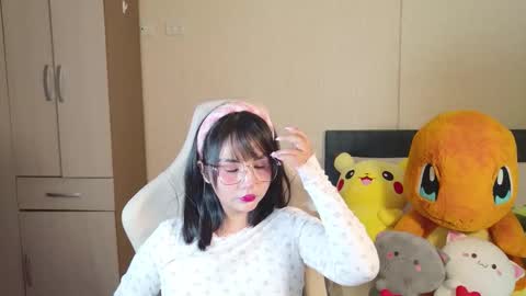 Naree online show from November 2025 01:14:02 PM