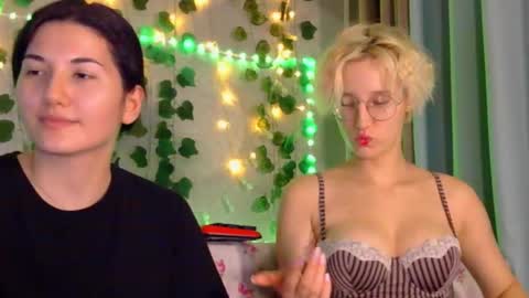 Sleepinthegardn online show from September 2025 09:49:02 PM