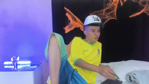 Nascary Fox online show from October 2025 07:44:02 PM