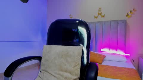 Nascary Fox online show from February 2026 10:29:01 PM