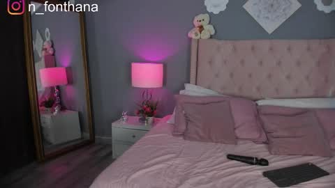 Nashly Fontana online show from November 2025 02:06:02 PM