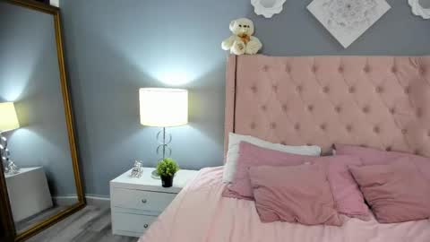 Nashly Fontana online show from February 2026 03:05:02 PM