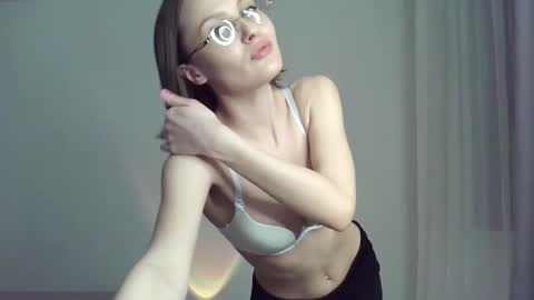 Snapshot of naslili chatting on January 2025 04:25:01 AM Tina online show from January 2025 04:25:01 AM