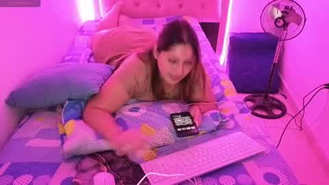 Nasly batista  online show from October 2025 06:10:01 AM