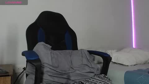 Snapshot of nassh_18 chatting on February 2025 10:02:01 PM nassh_18 online show from February 2025 10:02:01 PM