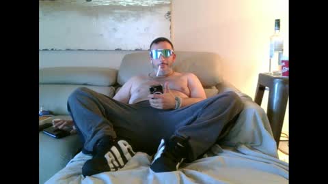 nassobout online show from October 2025 08:07:02 PM