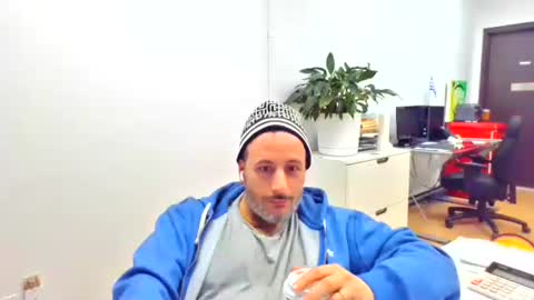 nassobout online show from February 2026 11:28:01 PM