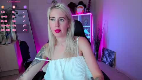 Snapshot of nastasya_cute chatting on June 2026 06:52:02 AM Nastya online show from June 2026 06:52:02 AM