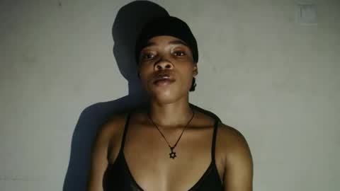 bella online show from November 2025 12:10:01 AM