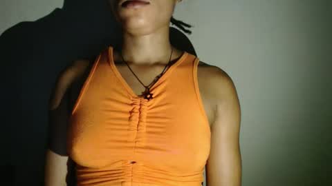 bella online show from December 2025 08:58:01 PM