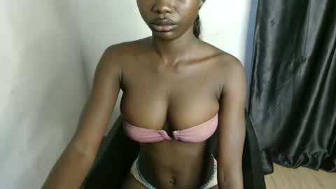 Mila online show from February 2026 07:27:02 AM