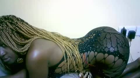 Marie online show from September 2025 06:13:01 AM