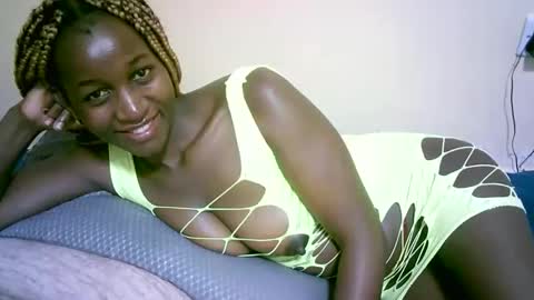 Marie online show from September 2025 07:14:02 PM