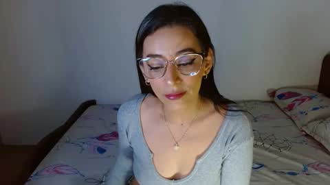 nathalia online show from December 2024 01:10:01 AM
