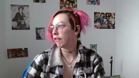 Snapshot of nat_lau chatting on September 2025 08:23:01 PM Nat online show from September 2025 08:23:01 PM