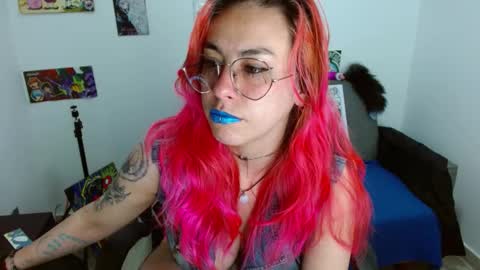 Snapshot of nat_lau chatting on October 2025 11:49:01 PM Nat online show from October 2025 11:49:01 PM