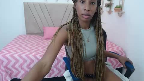 Natalia online show from April 2026 07:18:01 PM