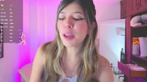 NATASHA online show from October 2025 06:43:01 PM