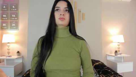 Natacha Diaz online show from October 2025 11:22:02 AM