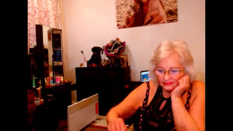 natali online show from December 2024 10:40:02 PM