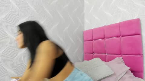 Naty  online show from January 2025 06:56:02 PM