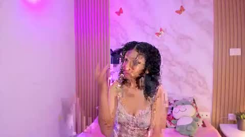 Natalia online show from November 2025 07:47:02 PM