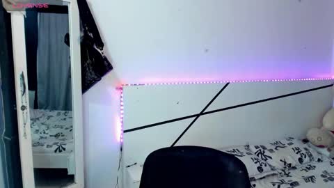 Snapshot of natalia_cb chatting on October 2025 01:10:01 PM Natalia online show from October 2025 01:10:01 PM