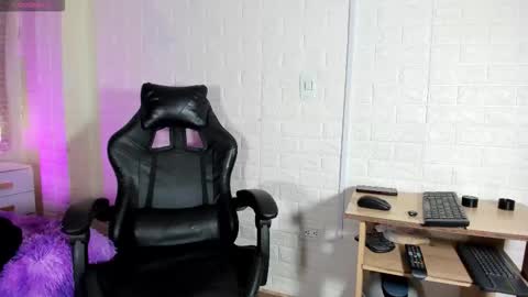 Natalia Kiss online show from February 2026 11:46:02 AM