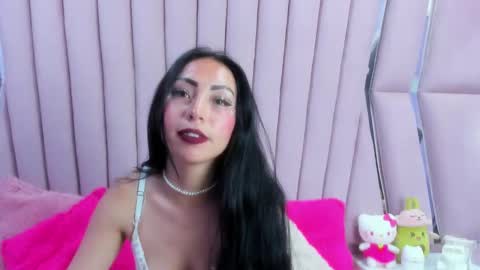 Snapshot of natalia_pinkk chatting on December 2024 01:36:01 AM natalia pinkk online show from December 2024 01:36:01 AM