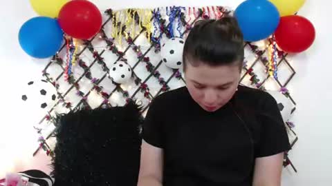 Natalia Walker online show from June 2026 07:18:01 PM