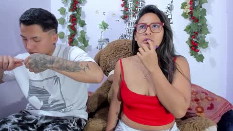 nataliaandjulliam online show from November 2025 06:34:02 AM