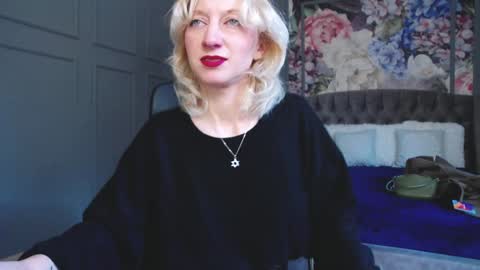 Snapshot of natalie_bitton chatting on January 2025 07:48:02 AM Natalie online show from January 2025 07:48:02 AM