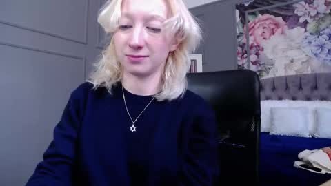 Snapshot of natalie_bitton chatting on February 2025 08:29:02 AM Natalie online show from February 2025 08:29:02 AM