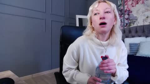 Natalie online show from February 2026 06:11:01 AM