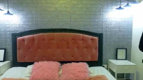 natalie  online show from October 2025 02:53:01 AM