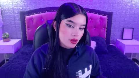 natalie  online show from February 2026 03:22:01 AM