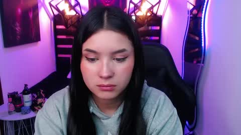 natalie  online show from May 2026 08:16:01 PM