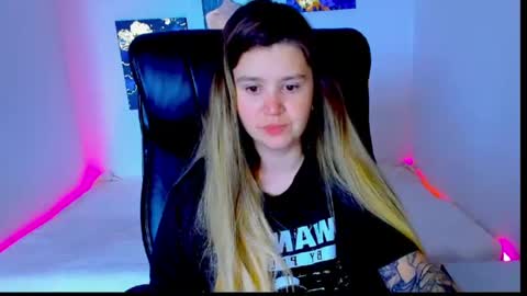 Snapshot of natalisecret chatting on June 2026 11:14:01 AM natalisecret online show from June 2026 11:14:01 AM