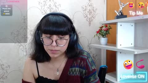Snapshot of nataly_cloud chatting on December 2024 04:15:01 PM N A T A L Y online show from December 2024 04:15:01 PM