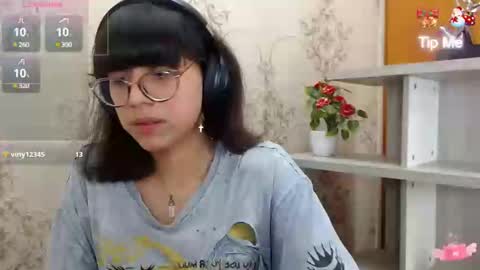 Snapshot of nataly_cloud chatting on December 2024 03:57:01 PM N A T A L Y online show from December 2024 03:57:01 PM