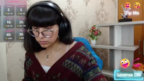 Snapshot of nataly_cloud chatting on January 2025 03:52:02 PM N A T A L Y online show from January 2025 03:52:02 PM