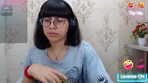 Snapshot of nataly_cloud chatting on January 2025 12:54:01 PM N A T A L Y online show from January 2025 12:54:01 PM