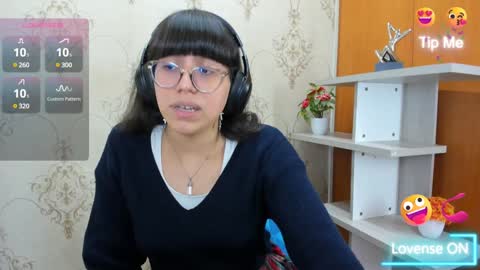 Snapshot of nataly_cloud chatting on January 2025 03:51:01 PM N A T A L Y online show from January 2025 03:51:01 PM