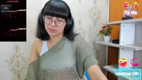 Snapshot of nataly_cloud chatting on February 2025 01:20:01 PM N A T A L Y online show from February 2025 01:20:01 PM
