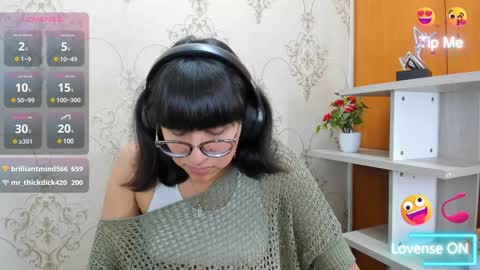 Snapshot of nataly_cloud chatting on February 2025 04:33:01 PM N A T A L Y online show from February 2025 04:33:01 PM