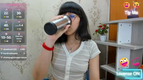 Snapshot of nataly_cloud chatting on February 2025 03:49:01 PM N A T A L Y online show from February 2025 03:49:01 PM