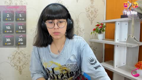 Snapshot of nataly_cloud chatting on February 2025 12:33:01 PM N A T A L Y online show from February 2025 12:33:01 PM