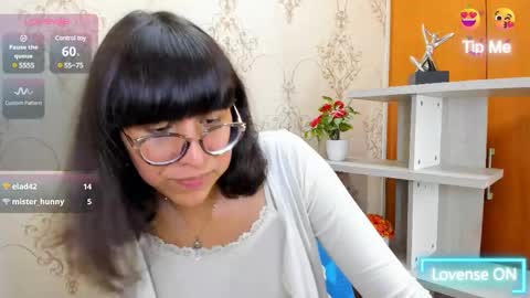 Snapshot of nataly_cloud chatting on February 2025 04:04:01 PM N A T A L Y online show from February 2025 04:04:01 PM