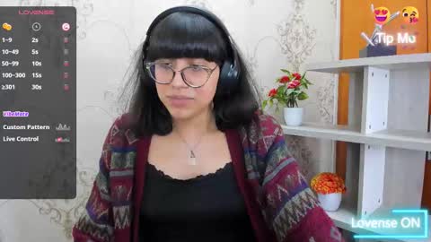 Snapshot of nataly_cloud chatting on February 2025 03:51:02 PM N A T A L Y online show from February 2025 03:51:02 PM